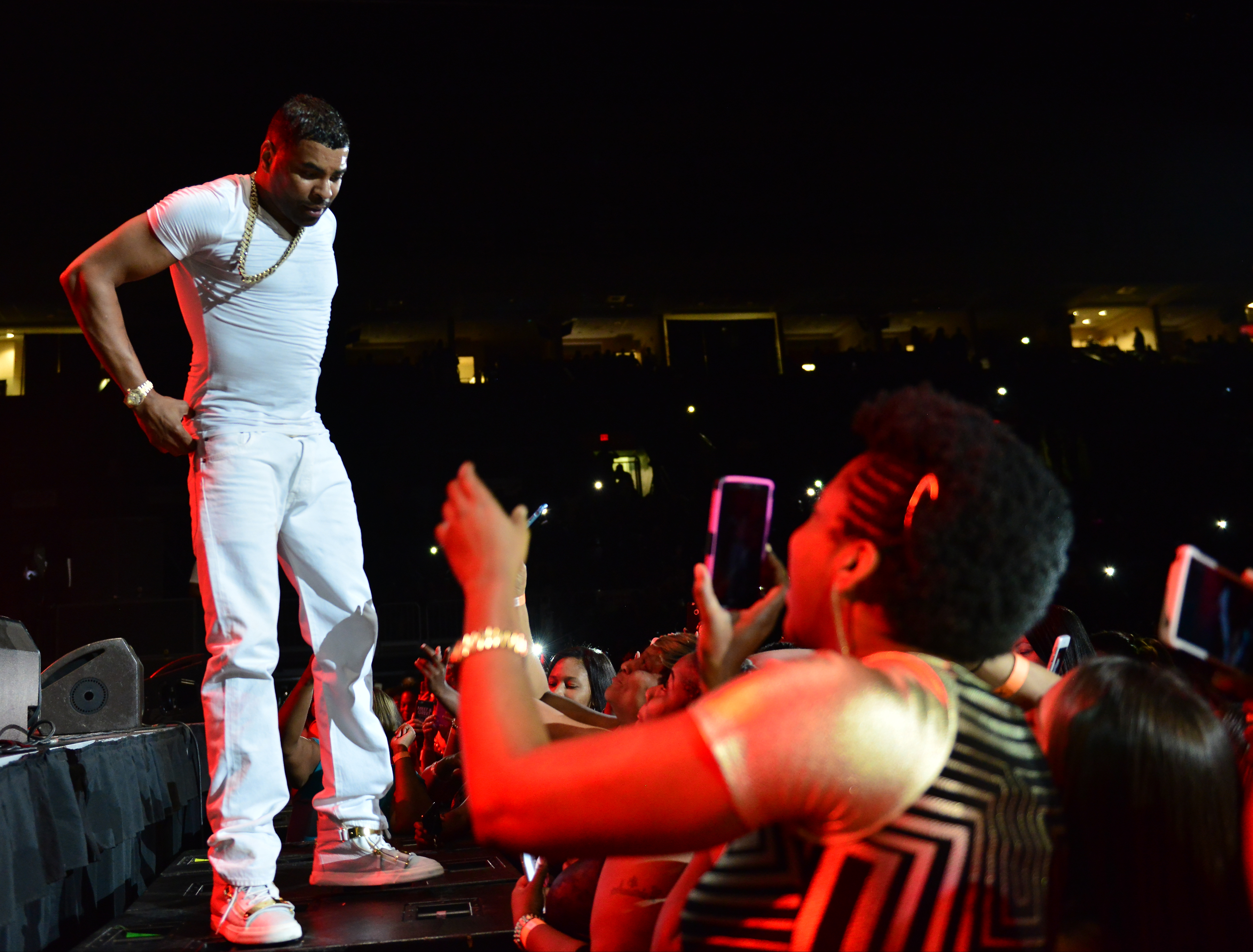 Hot 105's 30th Anniversary R&B Groove