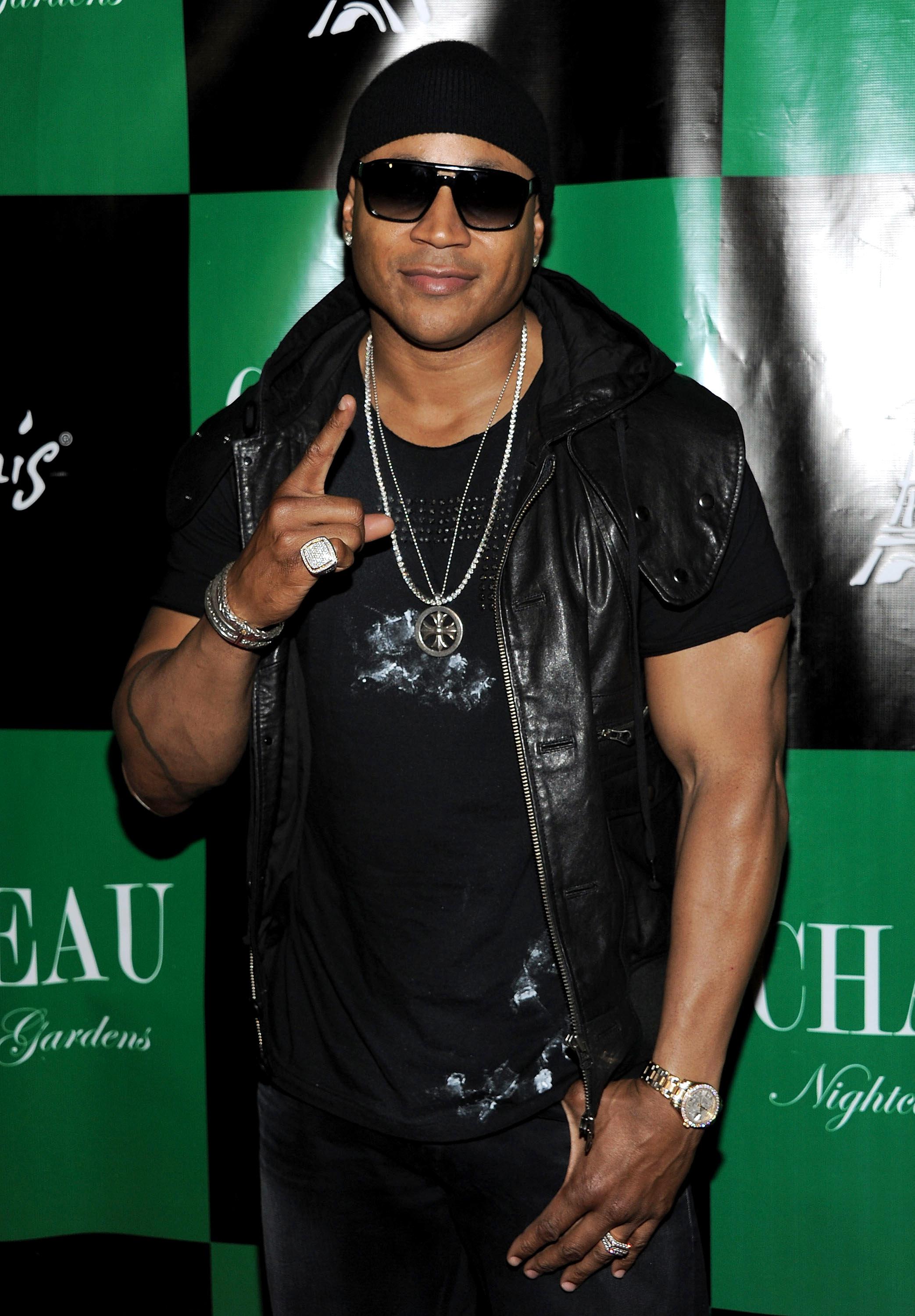 Nicki Minaj Performs at Chateau Nightclub and Gardens