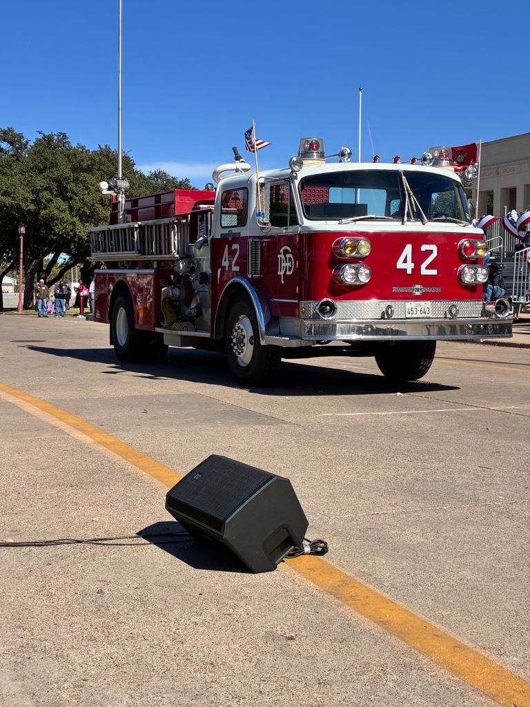 Dallas Veterans day parade
